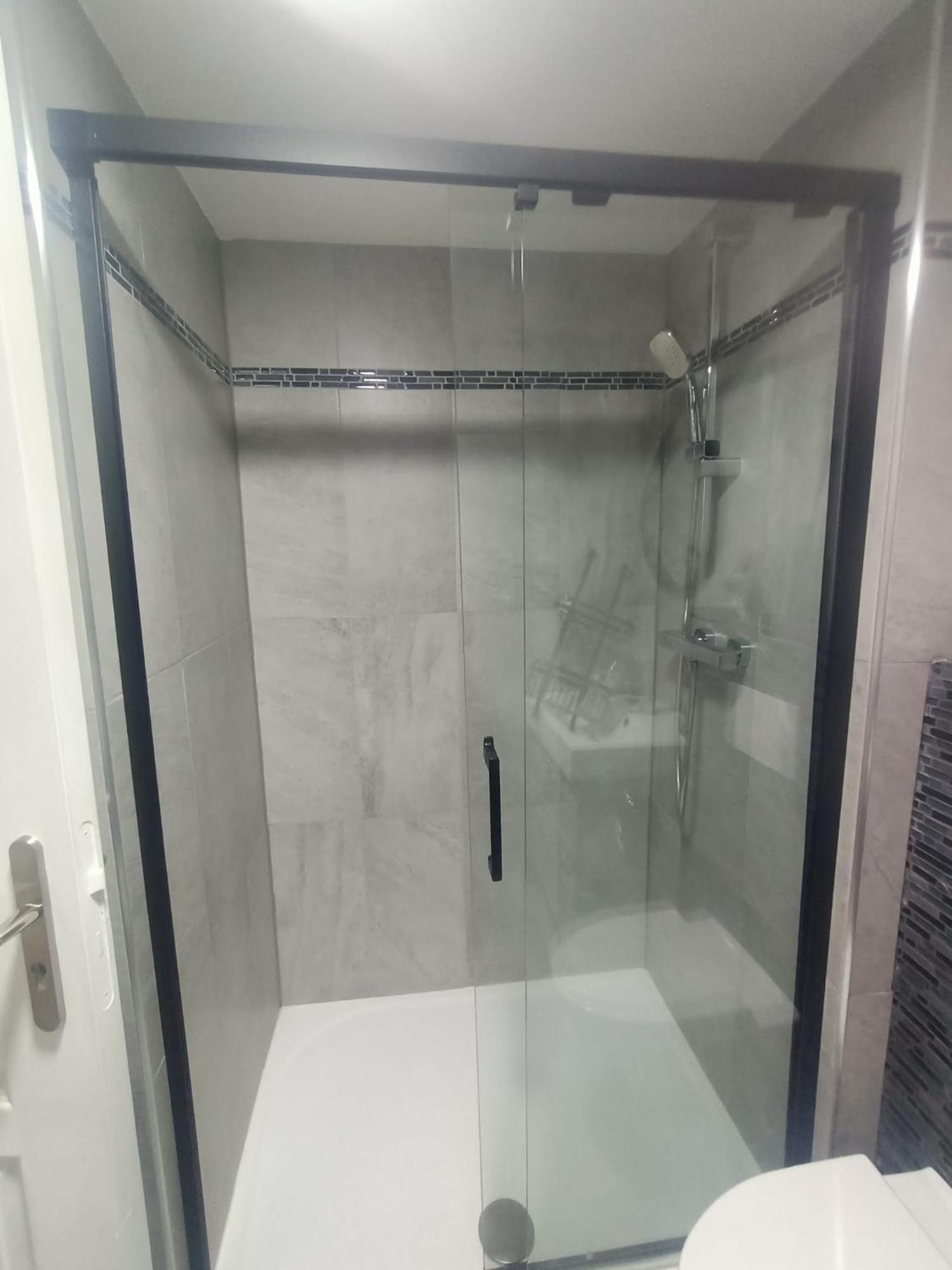 Le Petit Cocon - Parking Prive - Lyon Sud Apartment Venissieux Luaran gambar