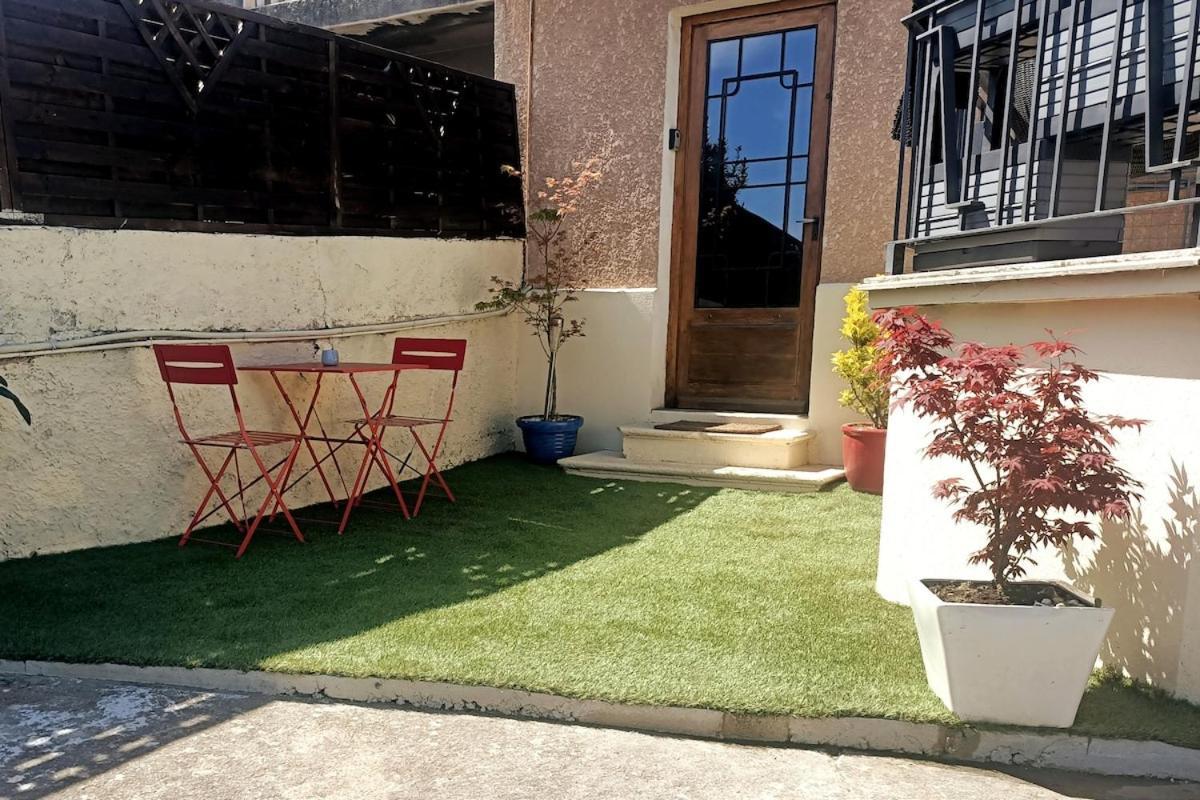 Le Petit Cocon - Parking Prive - Lyon Sud Apartment Venissieux Luaran gambar